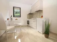 Недвижимость Двухэтажный дом Гриньян: 8