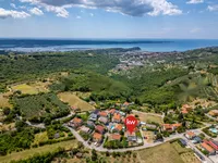 Недвижимость Дом в Изоле, Приморье: 4
