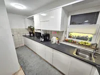 Недвижимость Дом с террасой в центре Копра: 23