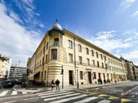 Недвижимость Пятикомнатная квартира в центре: 3
