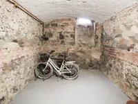Недвижимость Пятикомнатная квартира в центре: 10