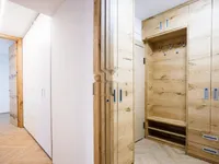 Недвижимость Трёхкомнатная квартира в центре: 2