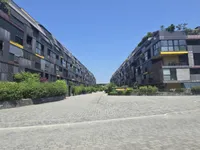 Недвижимость 2-комнатная квартира в центре: 4