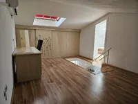 Недвижимость Двухкомнатная квартира в центре: 9