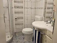 Недвижимость Двухкомнатная квартира в центре: 10