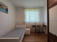 Недвижимость Четырёхкомнатная квартира: 15