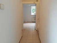 Недвижимость Двухкомнатная квартира в центре: 9