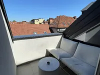 Недвижимость Квартира, другой центр Љ.: 7