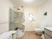 Недвижимость Новая трехкомнатная квартира: 13