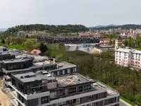 Недвижимость Четырёхкомнатная квартира центр: 18