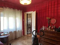 Недвижимость Шестой микрорайон 3 - комнатная квартира: 8