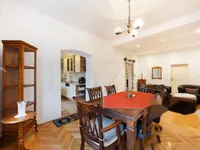 Недвижимость Квартира, 5 и более комнат, Центр: 4