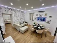 Недвижимость Трёхкомнатная квартира Теслова: 1