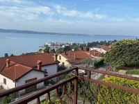 Недвижимость Трёхкомнатная квартира с видом на море: 2