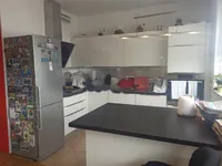 Недвижимость Четырёхкомнатная квартира в Копере: 1