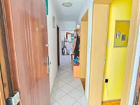 Недвижимость Трёхкомнатная квартира : 23