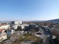 Недвижимость Двухкомнатная квартира в центре: 2