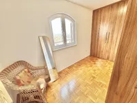 Недвижимость Двухэтажный дом в Хрватинах: 10