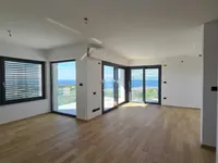 Недвижимость Квартира дуплекс с видом на море: 5