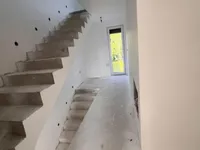 Недвижимость Дом, дуплекс Состро: 10