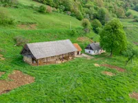 Недвижимость Поместье, ферма св. Юрия: 2