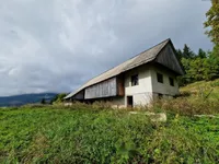 Недвижимость Поместье Св. Ернея над Мутом, Святой: 1