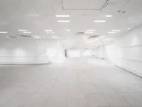 Недвижимость Коммерческое помещение в центре: 4