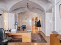 Недвижимость Офисное помещение в центре: 8