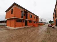 Недвижимость Дом, Новая Любляна Кашель: 1