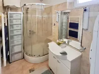 Недвижимость Двухкомнатная квартира в Копере: 12