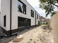 Недвижимость Квартира, 3 комнаты, Ново Поле: 4