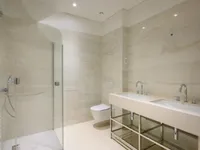 Недвижимость Квартира, 4 комнаты, Центр: 6