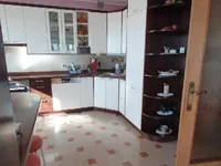 Недвижимость Двухэтажный дом в Курте: 8