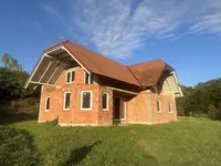 Недвижимость Дом Мирное Расположение: 1