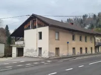 Недвижимость Дом с террасой на улице Грегорчича 14, Идрия: 1