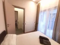 Недвижимость Трехкомнатная квартира в центре: 26