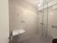 Недвижимость Трехкомнатная квартира в центре: 10