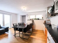 Недвижимость Четырехкомнатная квартира в Кашеле: 1