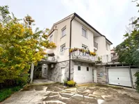 Недвижимость Дом в Изоле: 6