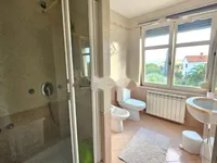 Недвижимость Дом в Изоле: 38