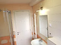 Недвижимость Двухкомнатная квартира Коломбан: 11