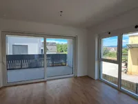 Недвижимость Четырехкомнатная квартира в Бежиграде: 1