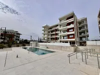 Недвижимость 3 Bedroom Apartment For Sale in Potamos Germasogeia, Limassol: 2