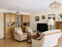 Недвижимость Apartment 5 rooms: 1