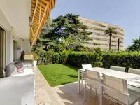 Недвижимость Villa Croix des Gardes: 1