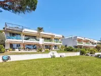 Недвижимость Villa Croix des Gardes: 1