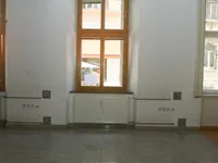 Недвижимость Коммерческое помещение в центре: 4