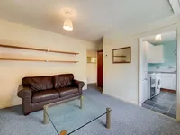 Недвижимость Kennington Road: 1