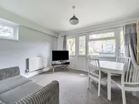 Недвижимость Lowth Road: 10