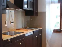 Недвижимость Трехкомнатная квартира в центре: 6